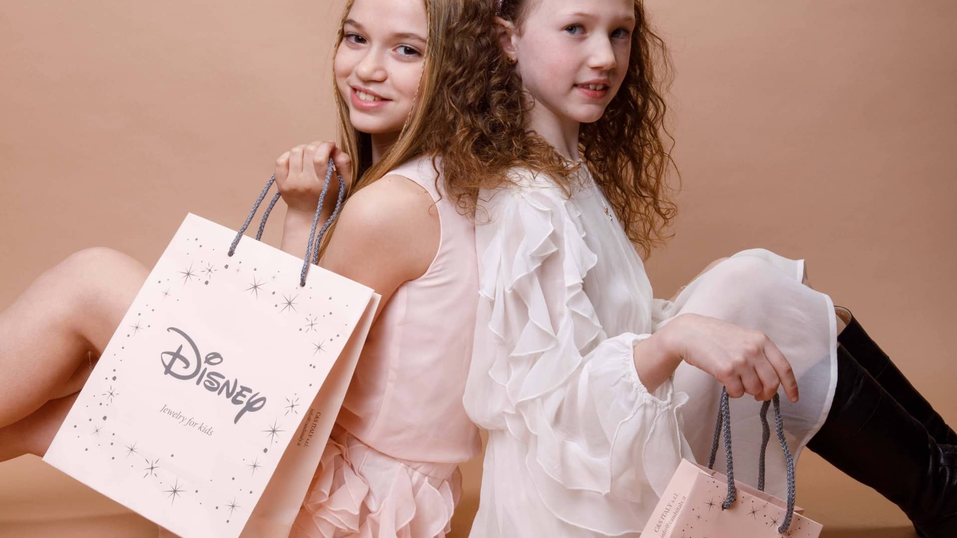 Gioielli Disney per bambine: come scegliere il regalo perfetto in base all’età - VitaMea